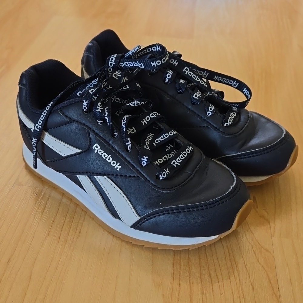 Reebok kid's royal DV9078, size 11, like new